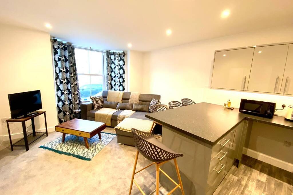 Stunning New Apartment Set In St Leonards On Sea Hollington  Exterior photo